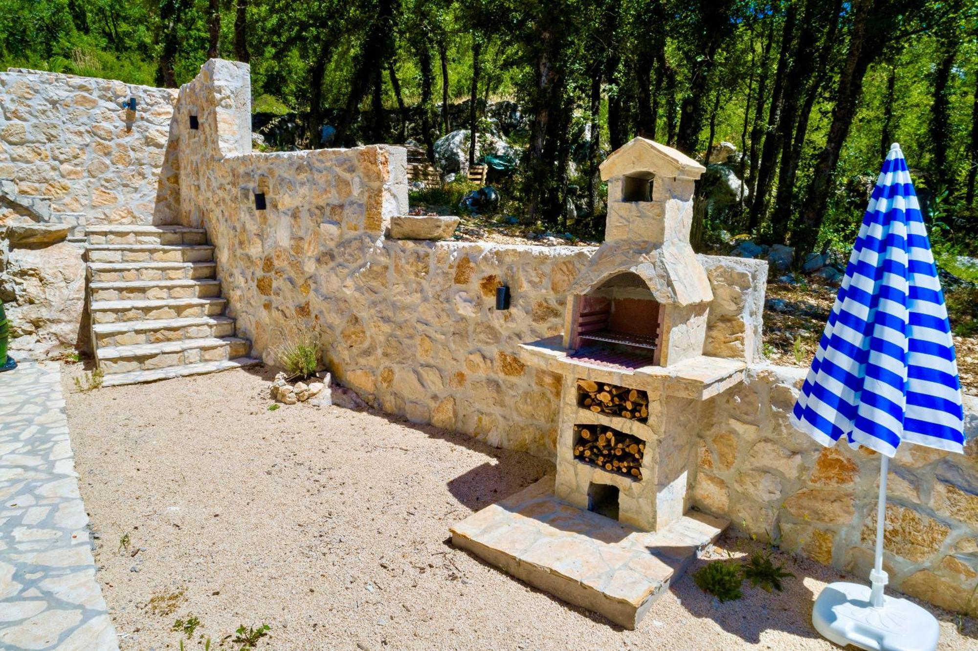 Luxury Villa Andrea Vrzika In Forest Near The Sea Zagvozd Екстериор снимка